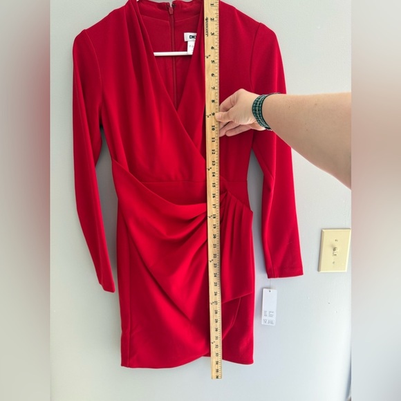 DKNY Womens Red Draped Ruched Sheath Long Sleeve Knee Length Wrap New Dress 2P - Picture 9 of 10